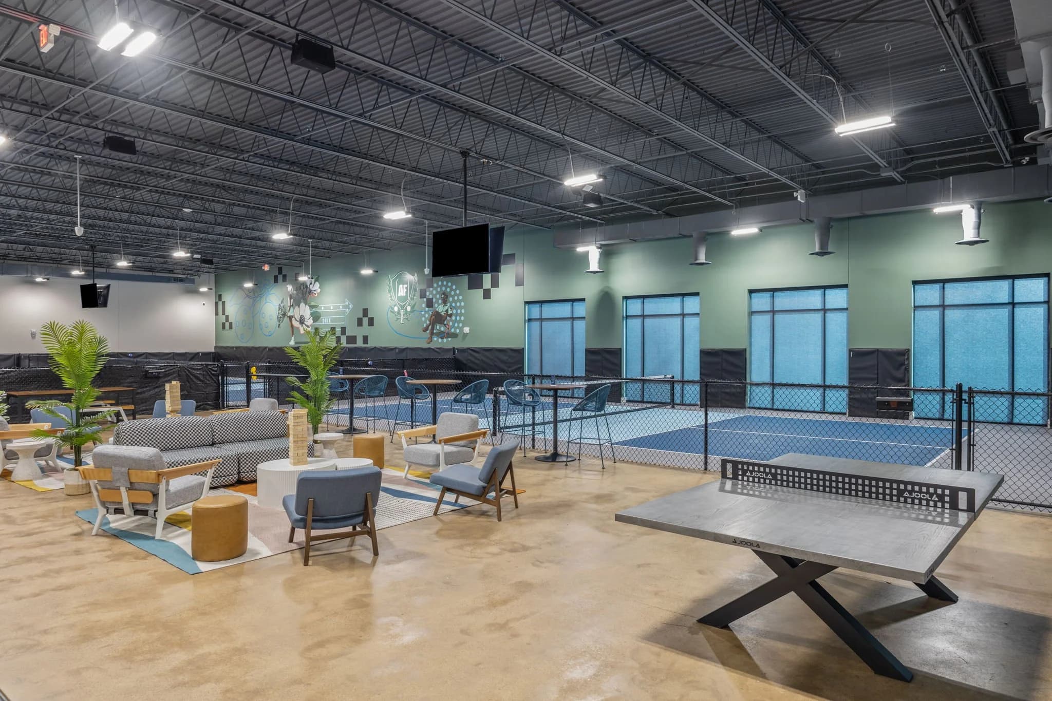 Centercourt Lounge at At Fault